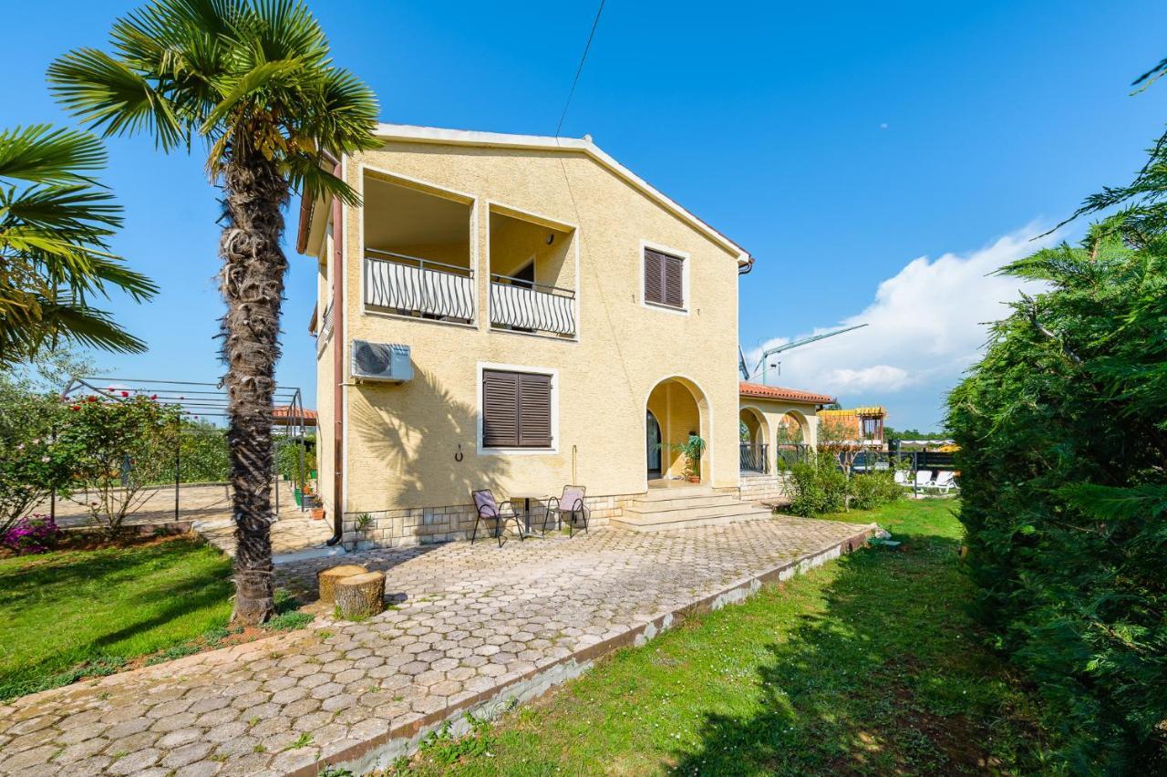Apartments Josipa Porec Exterior photo