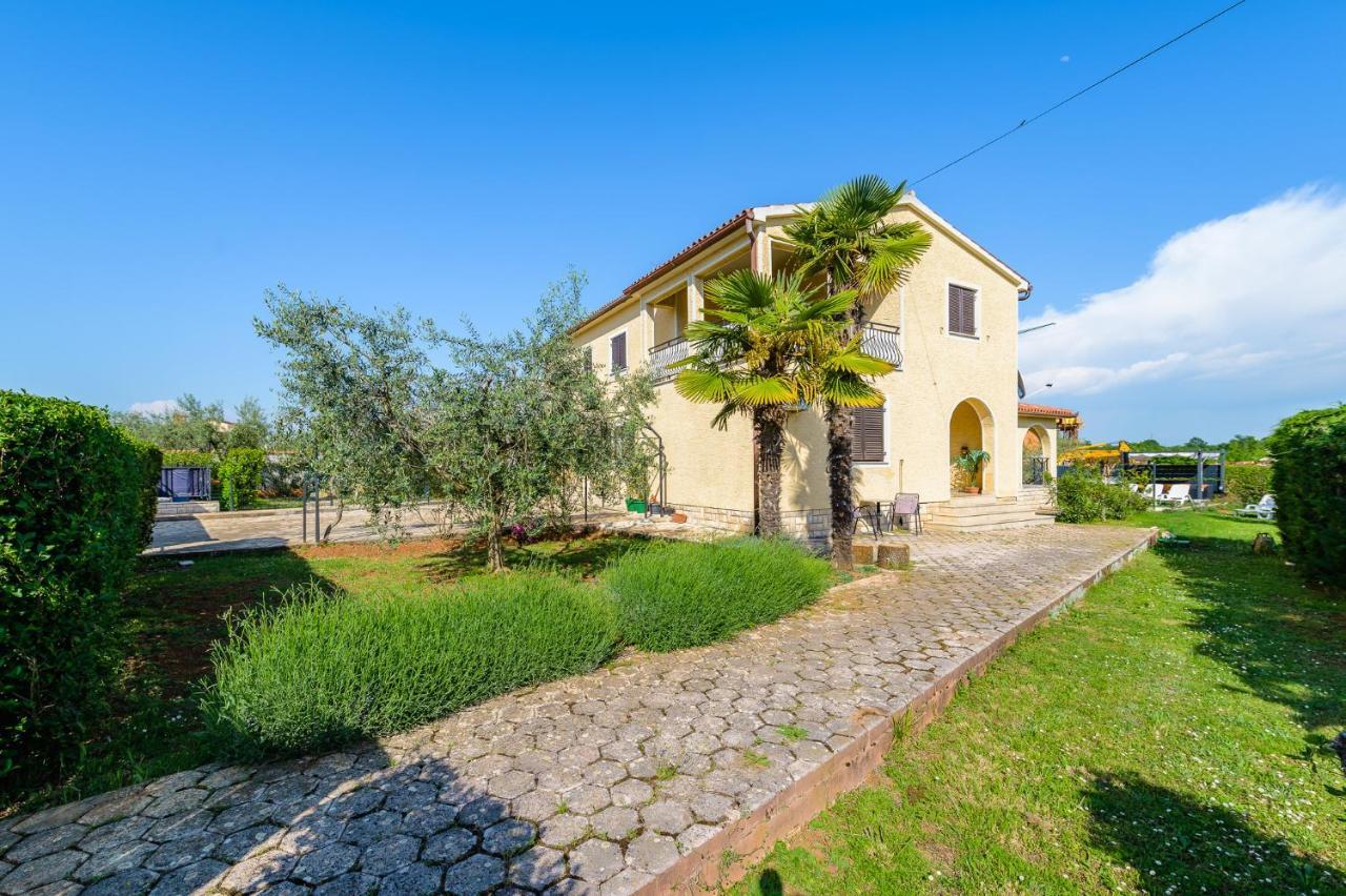 Apartments Josipa Porec Exterior photo