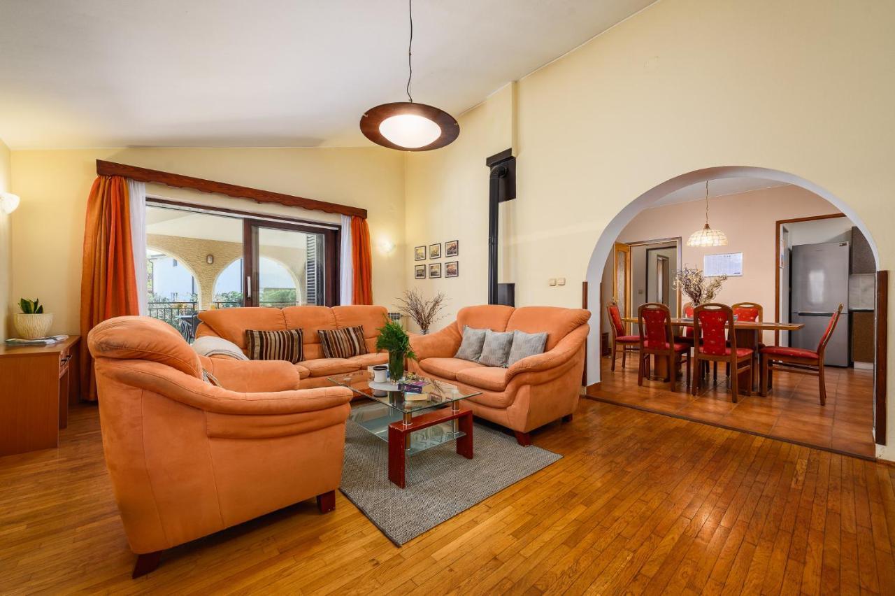 Apartments Josipa Porec Exterior photo