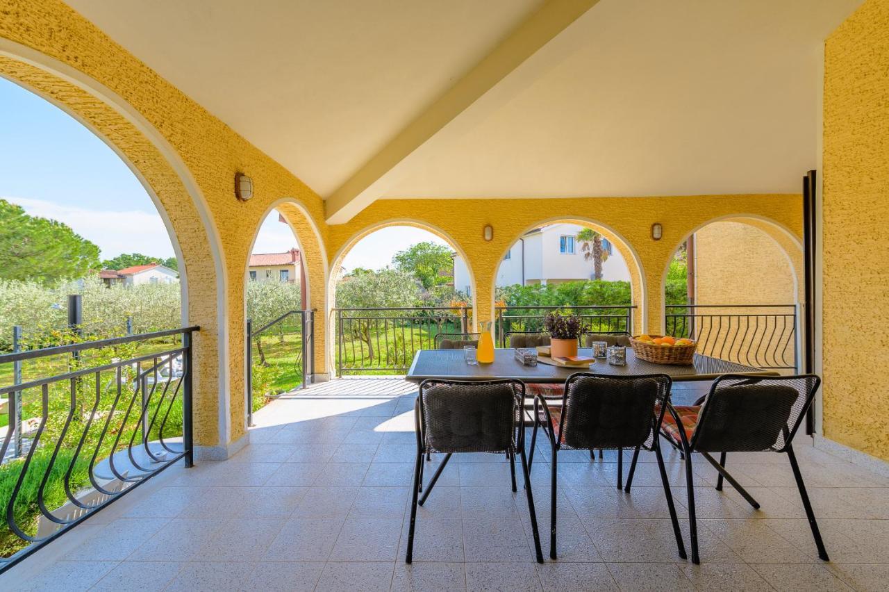Apartments Josipa Porec Exterior photo