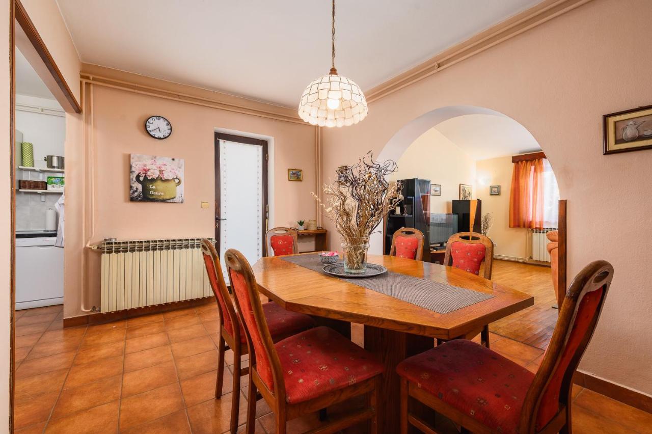 Apartments Josipa Porec Exterior photo