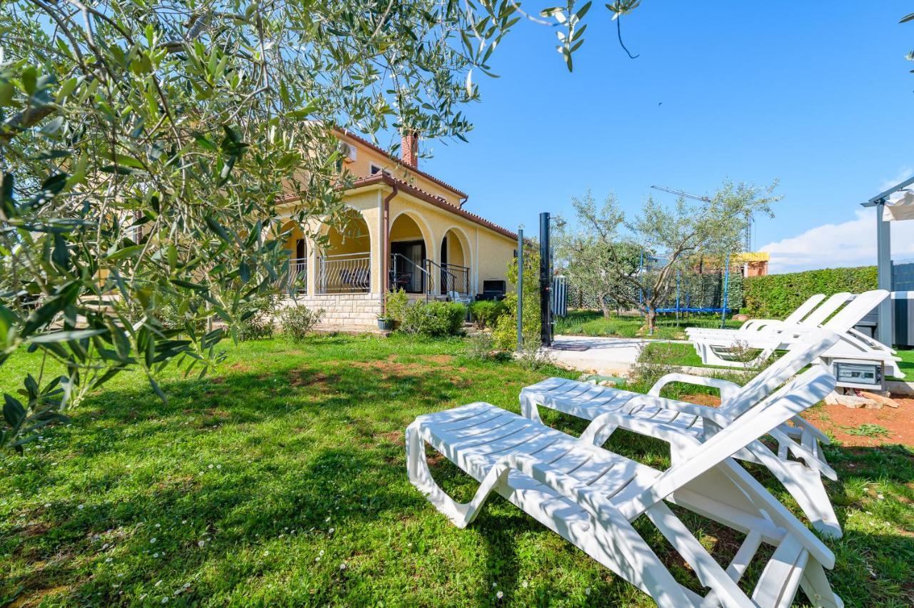 Apartments Josipa Porec Exterior photo