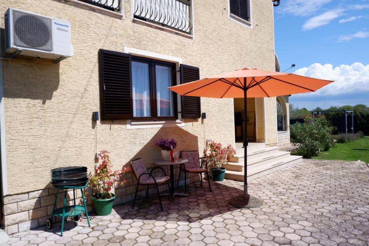 Apartments Josipa Porec Exterior photo
