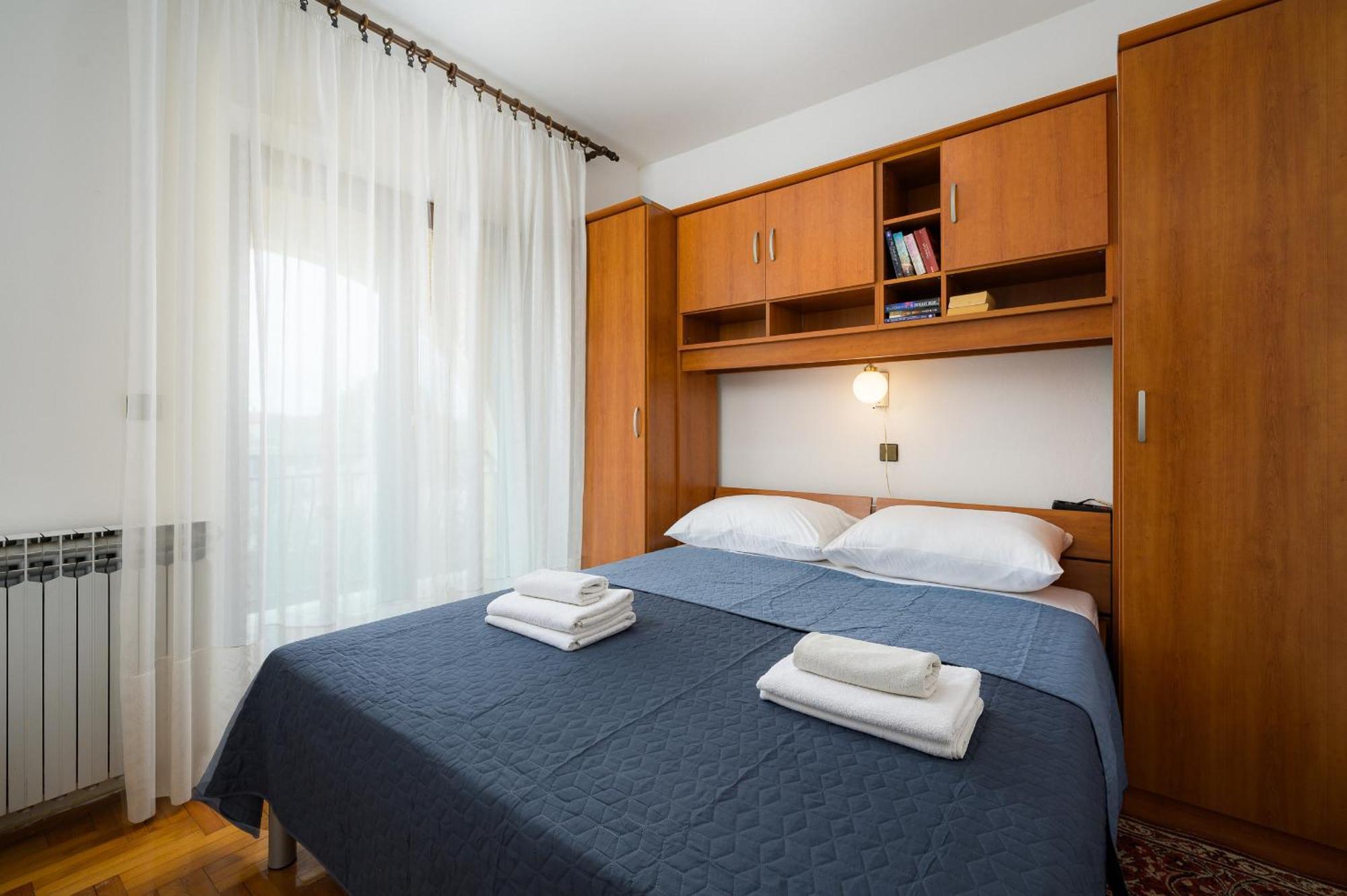 Apartments Josipa Porec Exterior photo