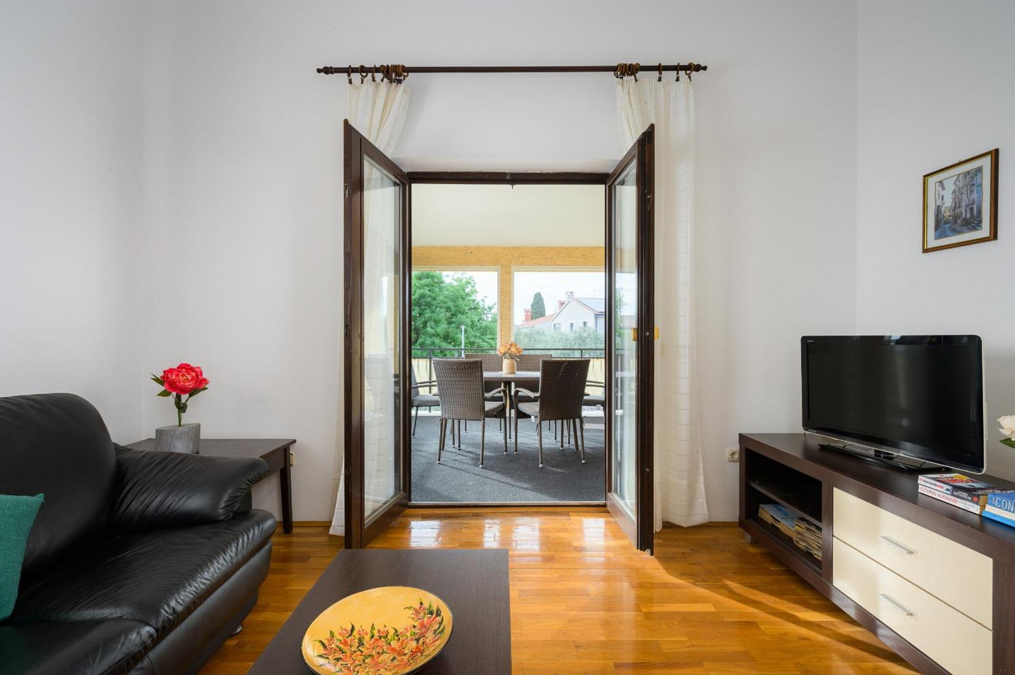 Apartments Josipa Porec Exterior photo
