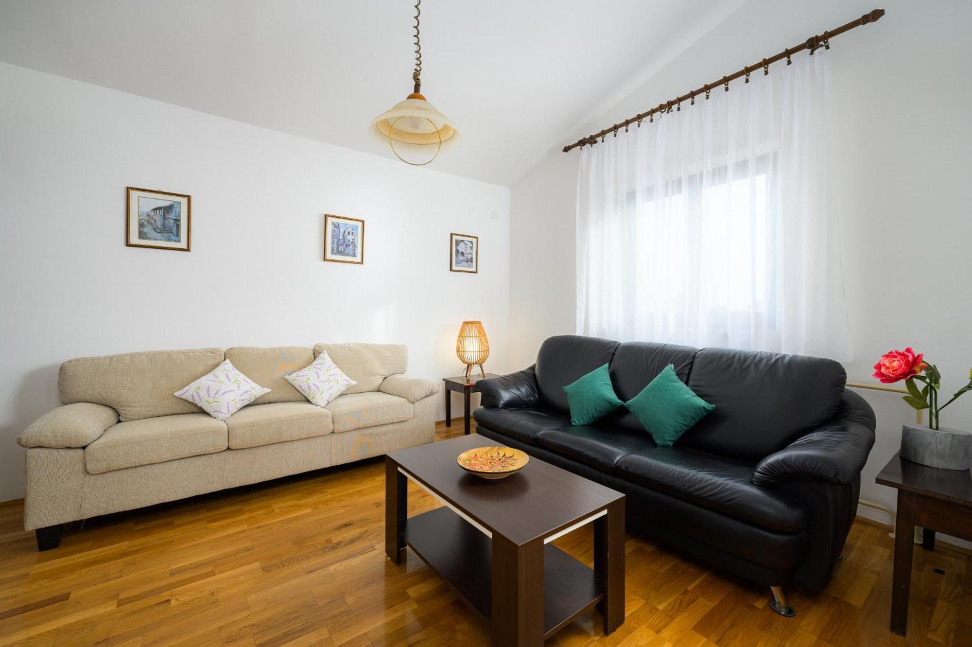 Apartments Josipa Porec Exterior photo